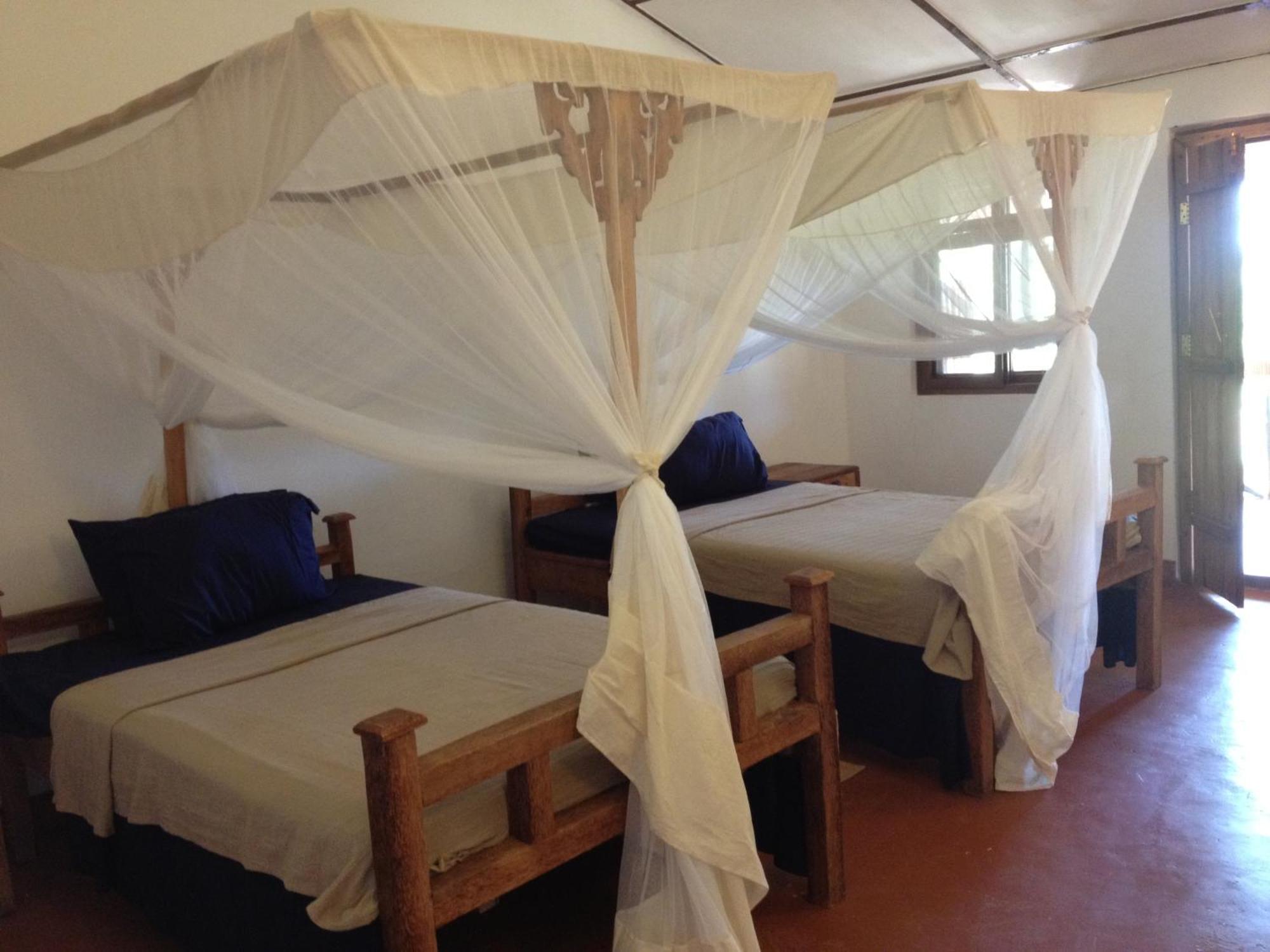 Emerald Bay Resort Kizungu エクステリア 写真