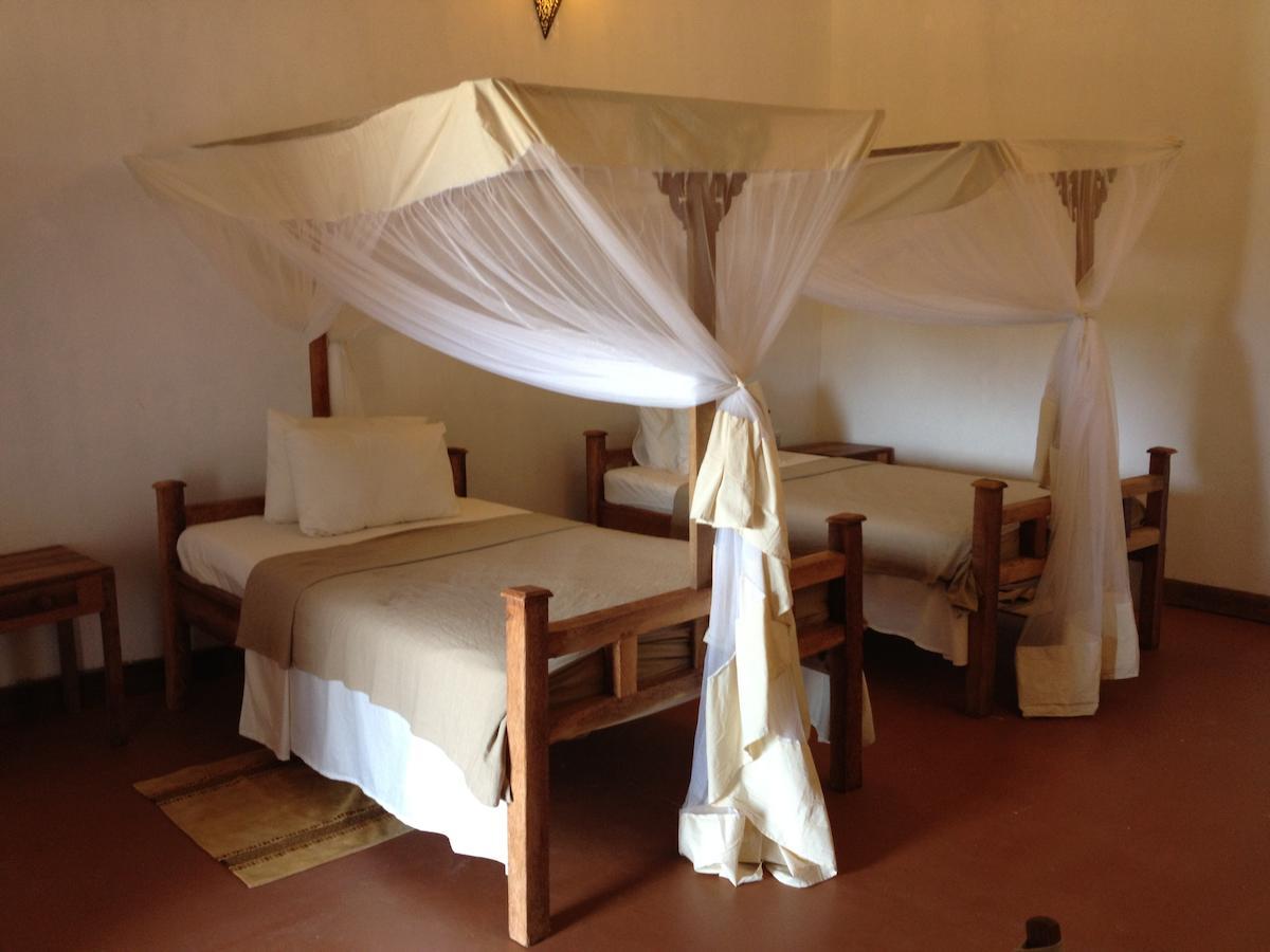 Emerald Bay Resort Kizungu エクステリア 写真